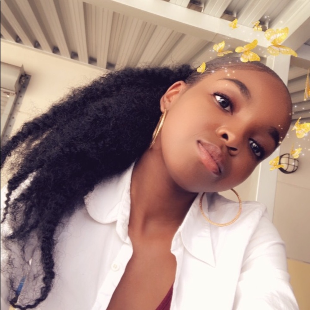 Meet your Posher, Kaymara